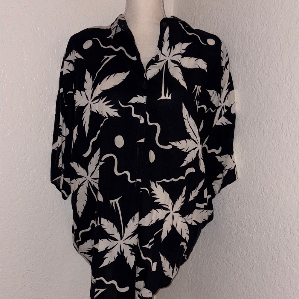 Men's Black and White Leaf Print Dress Shirt